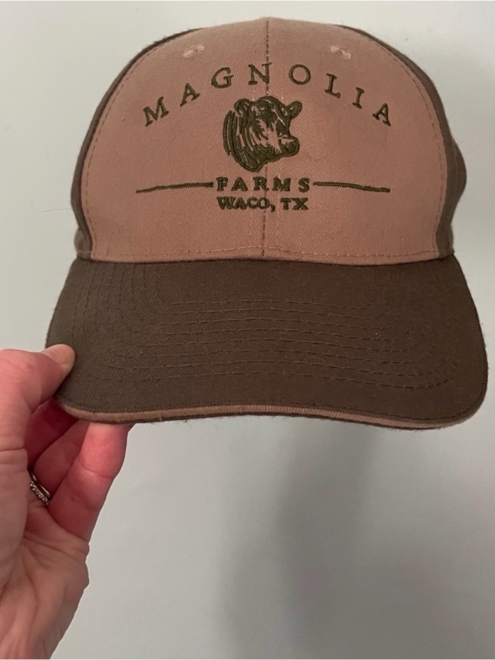 Magnolia Farms Tan/Green Hat